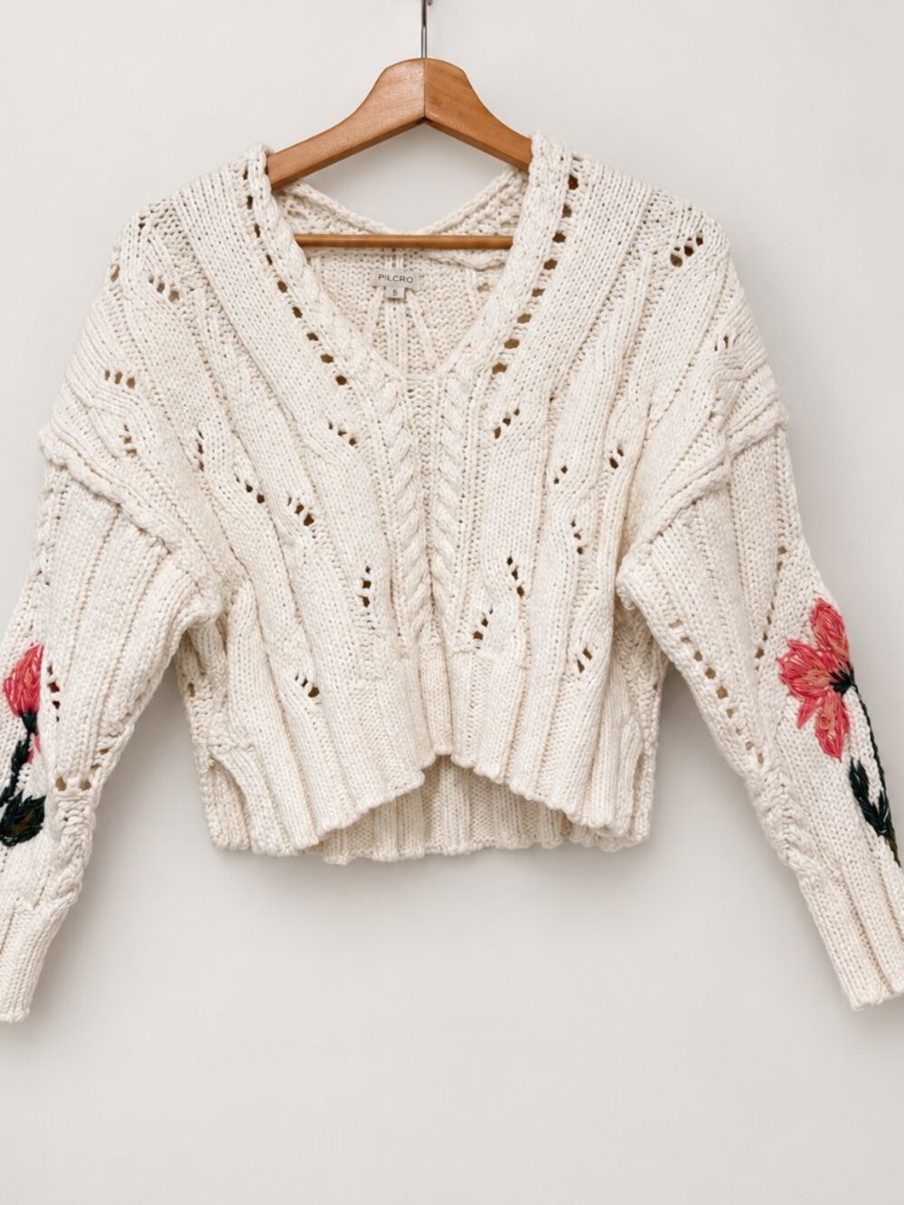 Pilcro Oversized Embroidered Cable-Knit Sweater - XS. - Picture 4 of 7